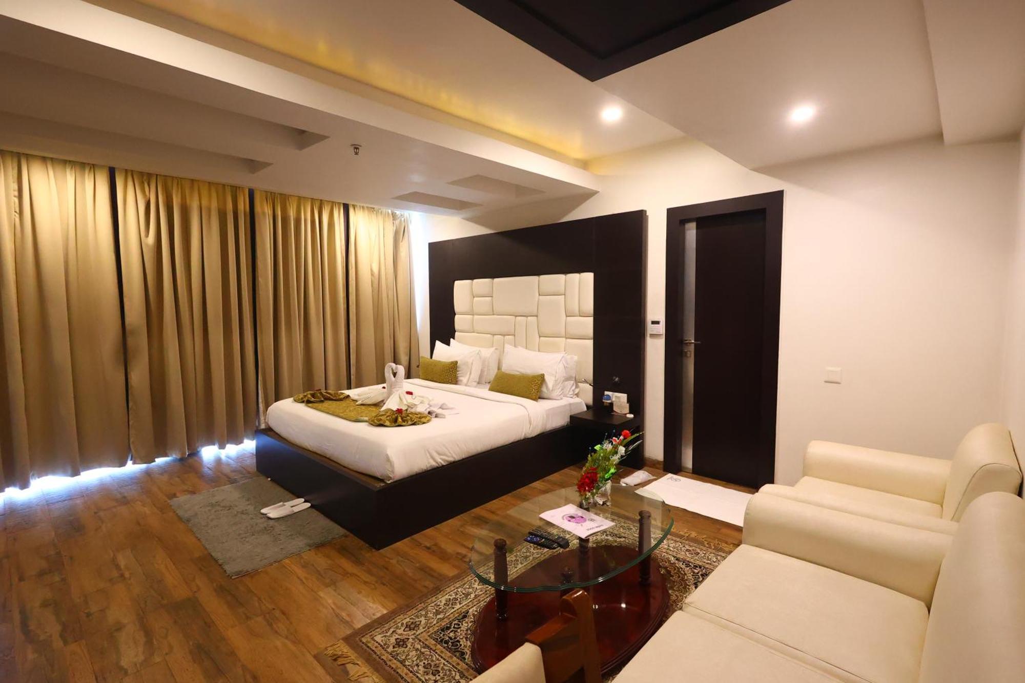 Hotel Vaibhav Bhagalpur Exterior photo